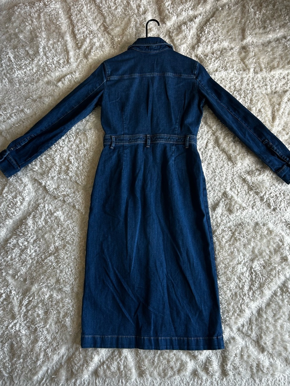 7 For All Mankind - Luxe Dress 
Denim Shirt Dress, Classic Button-Front Style - Picture 6 of 10
